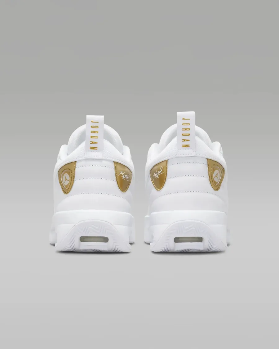 Кросівки Nike Air Jordan Max Aura 6 FQ7943-117