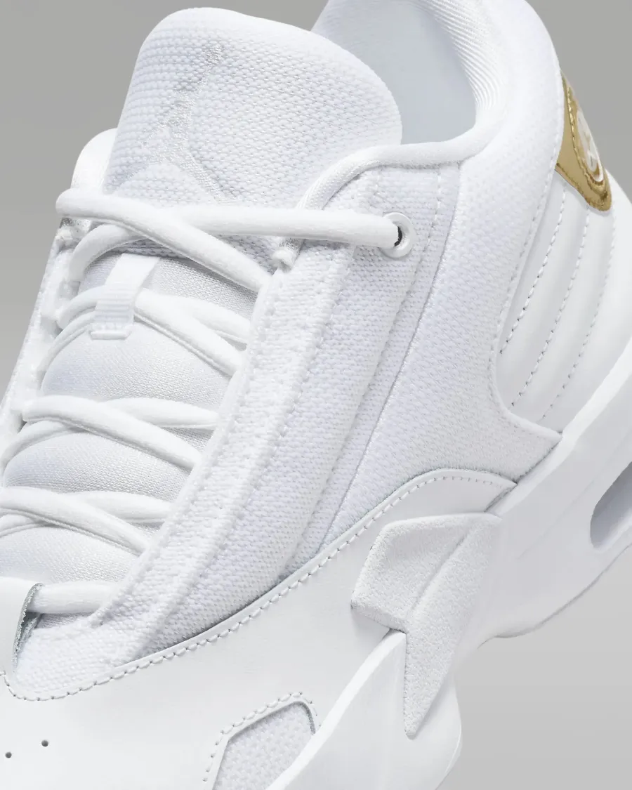 Кросівки Nike Air Jordan Max Aura 6 FQ7943-117