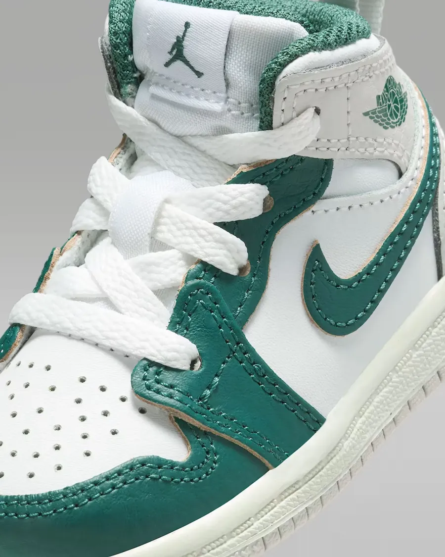 Кросівки Nike Air Jordan 1 Mid SE FQ8086-103