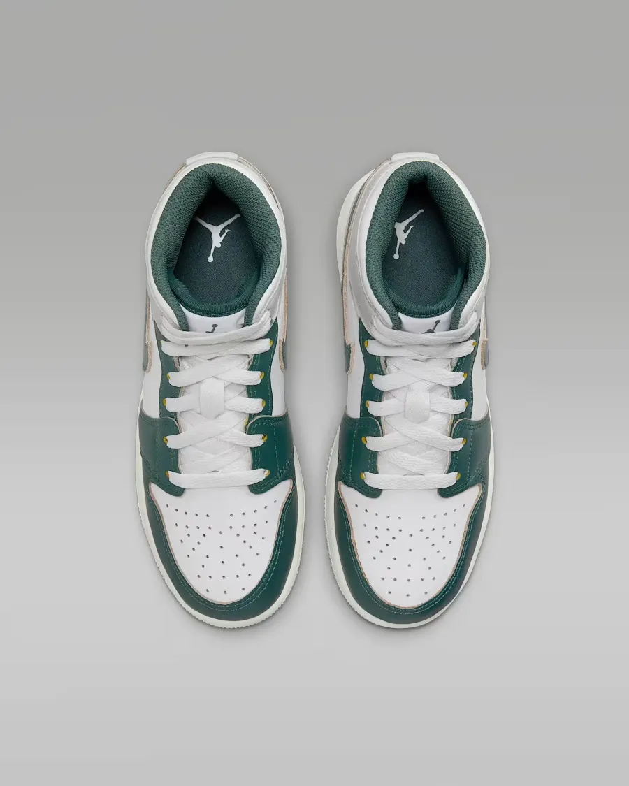Кросівки Nike Air Jordan 1 Mid SE FQ8088-103