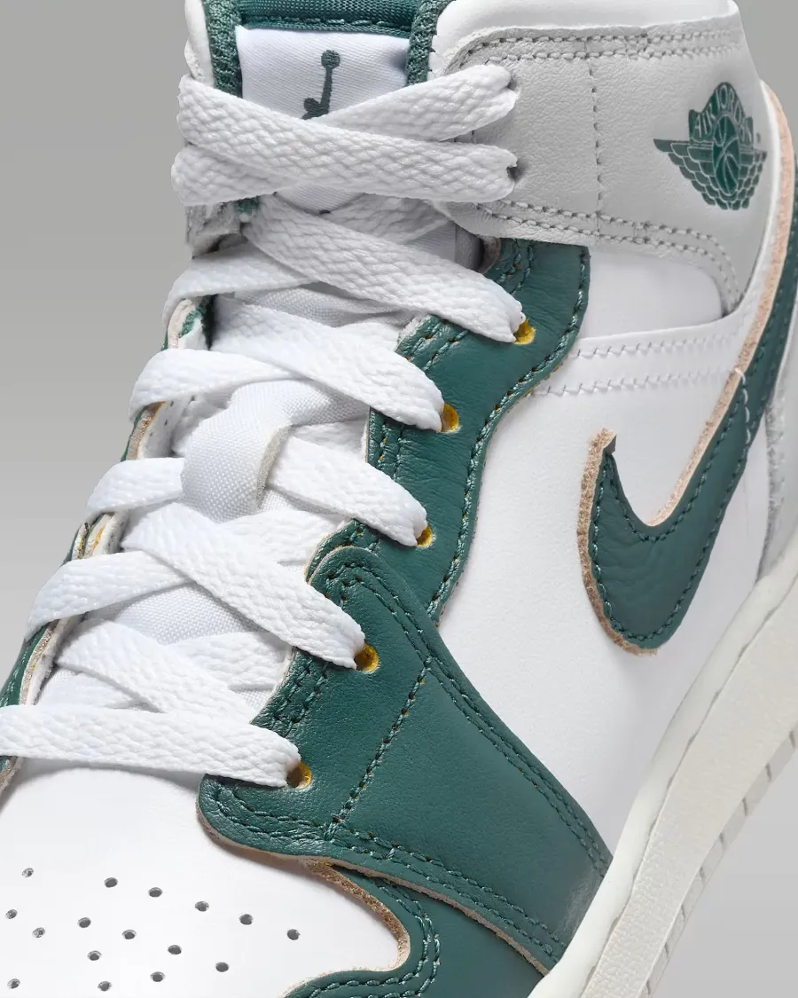 Кросівки Nike Air Jordan 1 Mid SE FQ8088-103