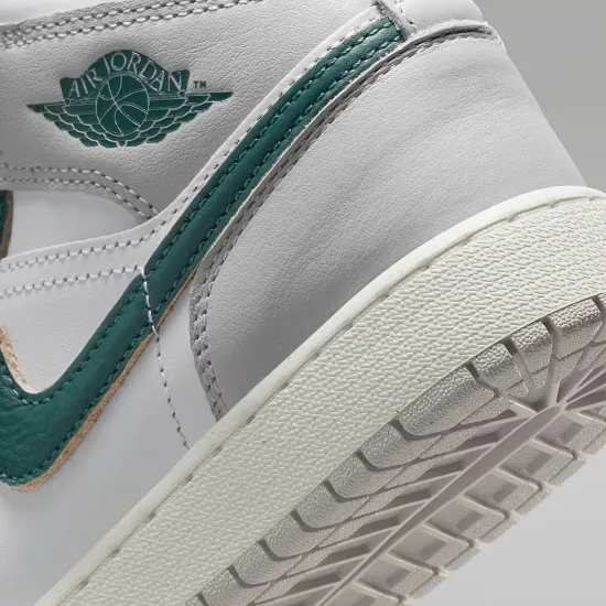 Кросівки Nike Air Jordan 1 Mid SE FQ8088-103
