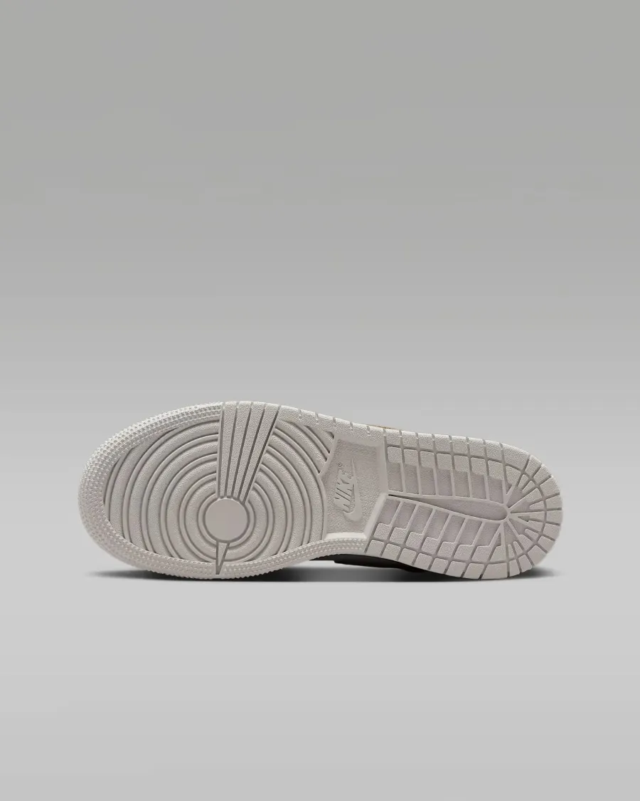 Кросівки Nike Air Jordan 1 Mid SE FQ8088-103
