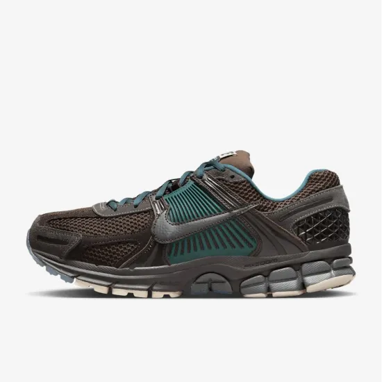 Кросівки Nike Zoom Vomero 5 FQ8174-237