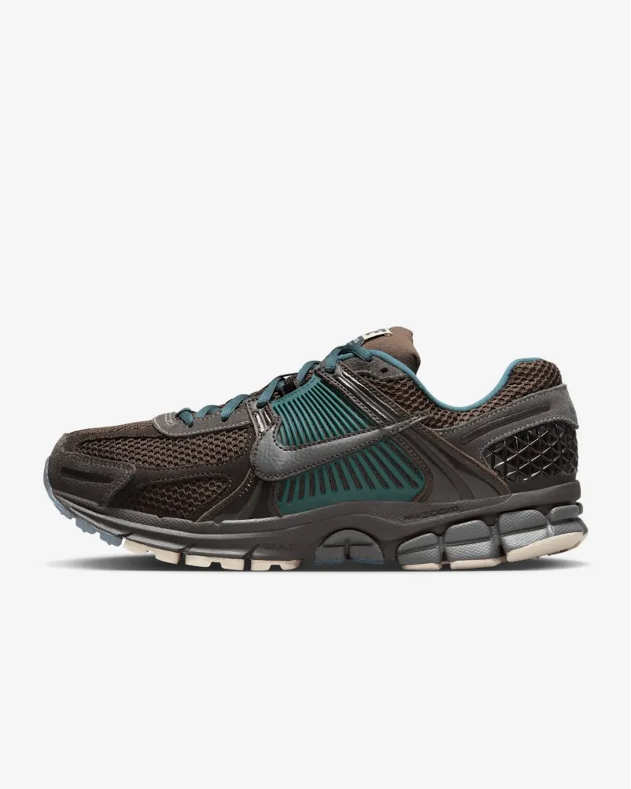Кросівки Nike Zoom Vomero 5 FQ8174-237