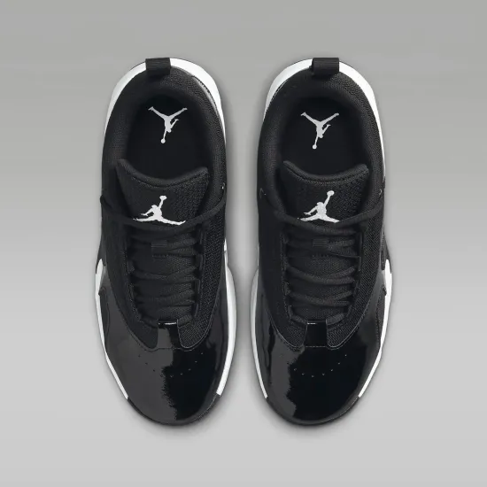 Кросівки Nike Air Jordan Max Aura 6 FQ8297-010