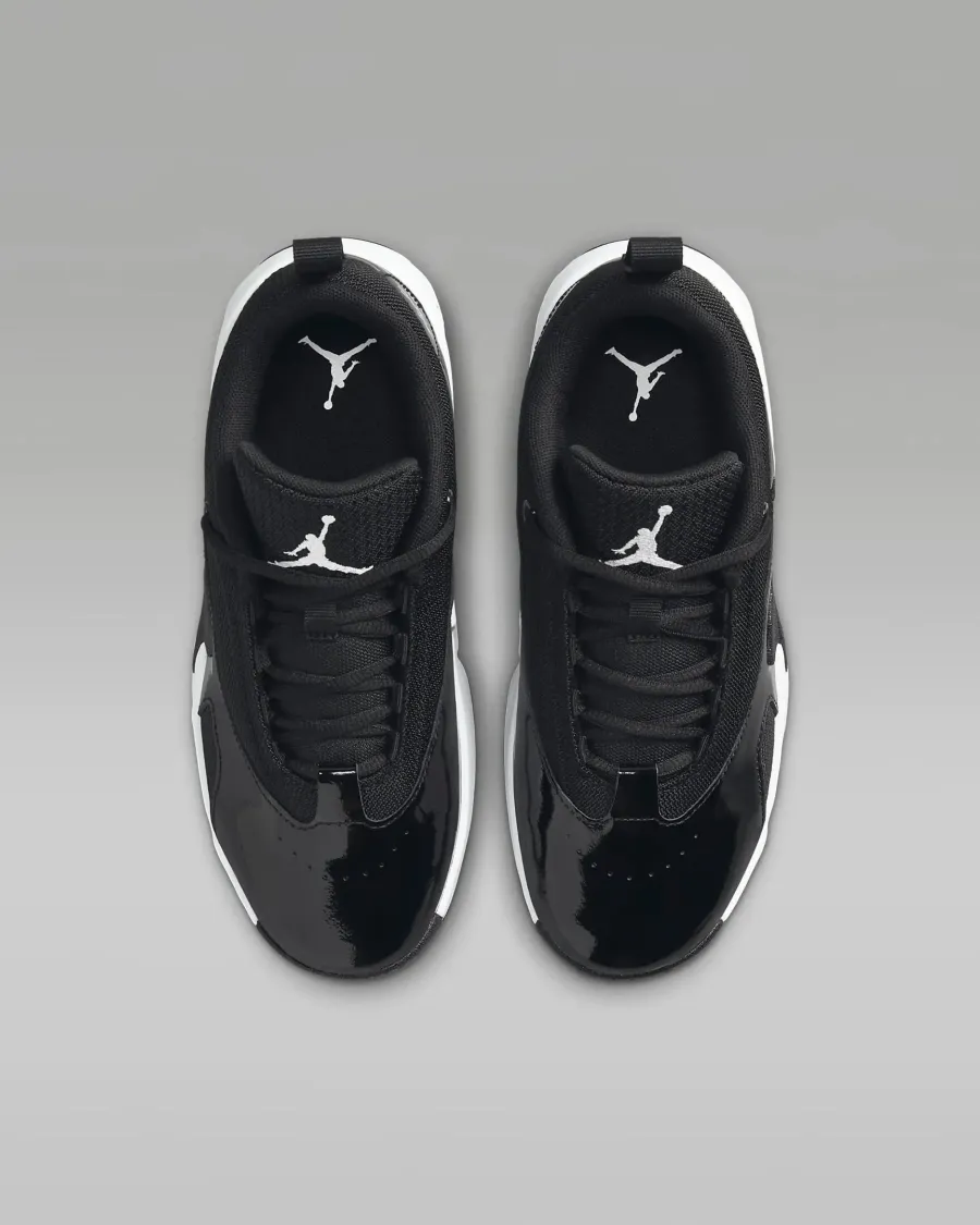 Кросівки Nike Air Jordan Max Aura 6 FQ8297-010