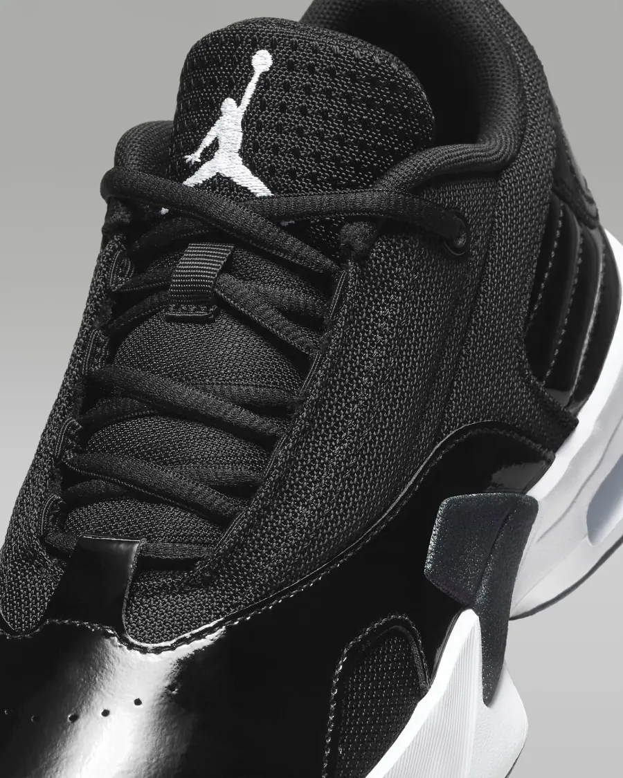 Кросівки Nike Air Jordan Max Aura 6 FQ8297-010