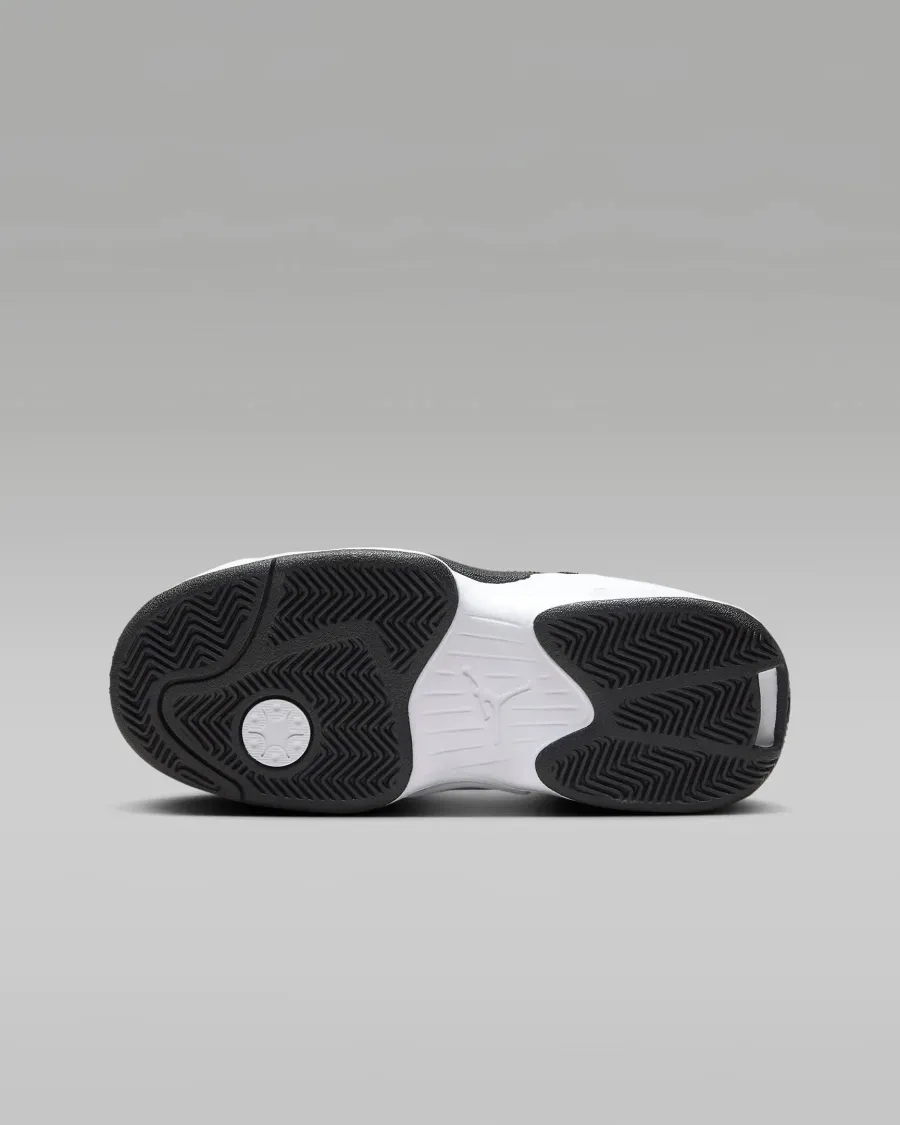Кросівки Nike Air Jordan Max Aura 6 FQ8297-010