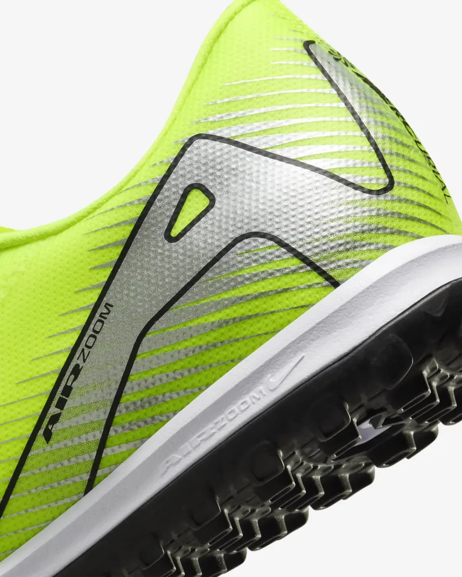 Сороконіжки Nike Air Zoom Mercurial Vapor 16 Academy TF FQ8449-700