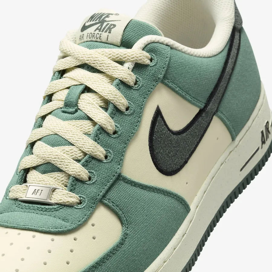 Кросівки Nike Air Force 1 '07 Vintage FQ8713-100