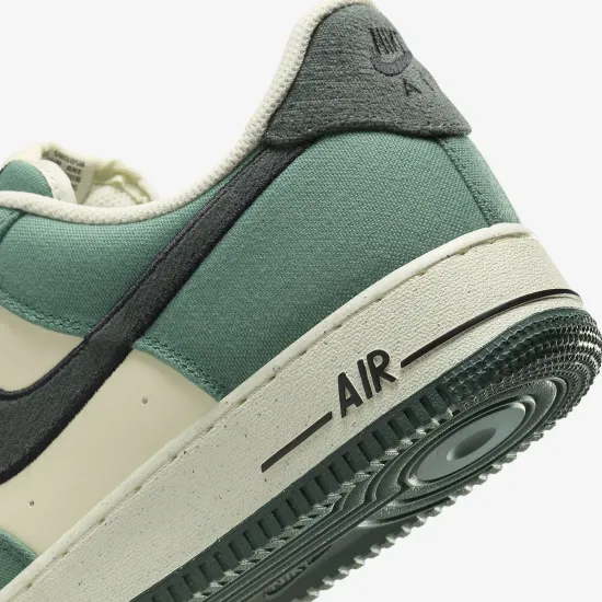 Кросівки Nike Air Force 1 '07 Vintage FQ8713-100