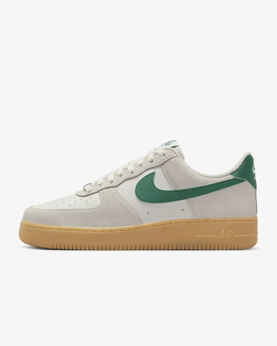 Кросівки Nike Air Force 1 07 Lv8  FQ8714-001