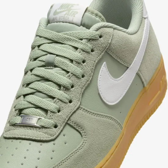 Кросівки Nike Air Force 1 07 Lv8 FQ8714-300