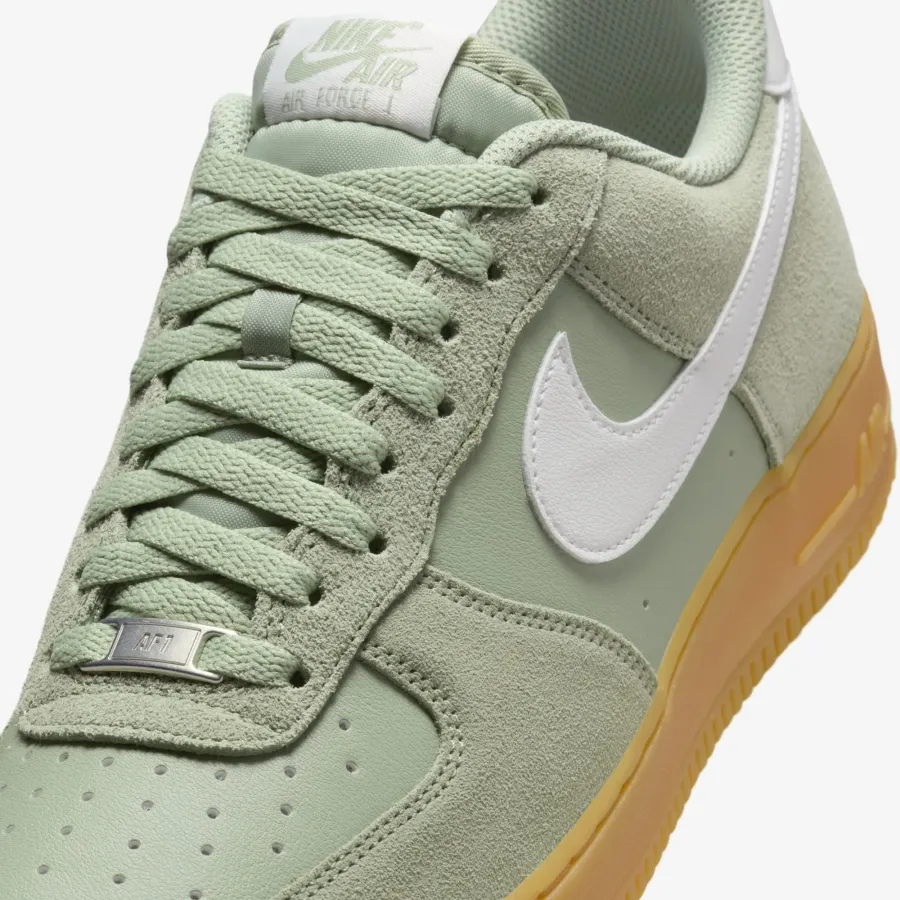 Кросівки Nike Air Force 1 07 Lv8 FQ8714-300