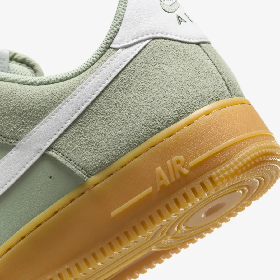 Кросівки Nike Air Force 1 07 Lv8 FQ8714-300