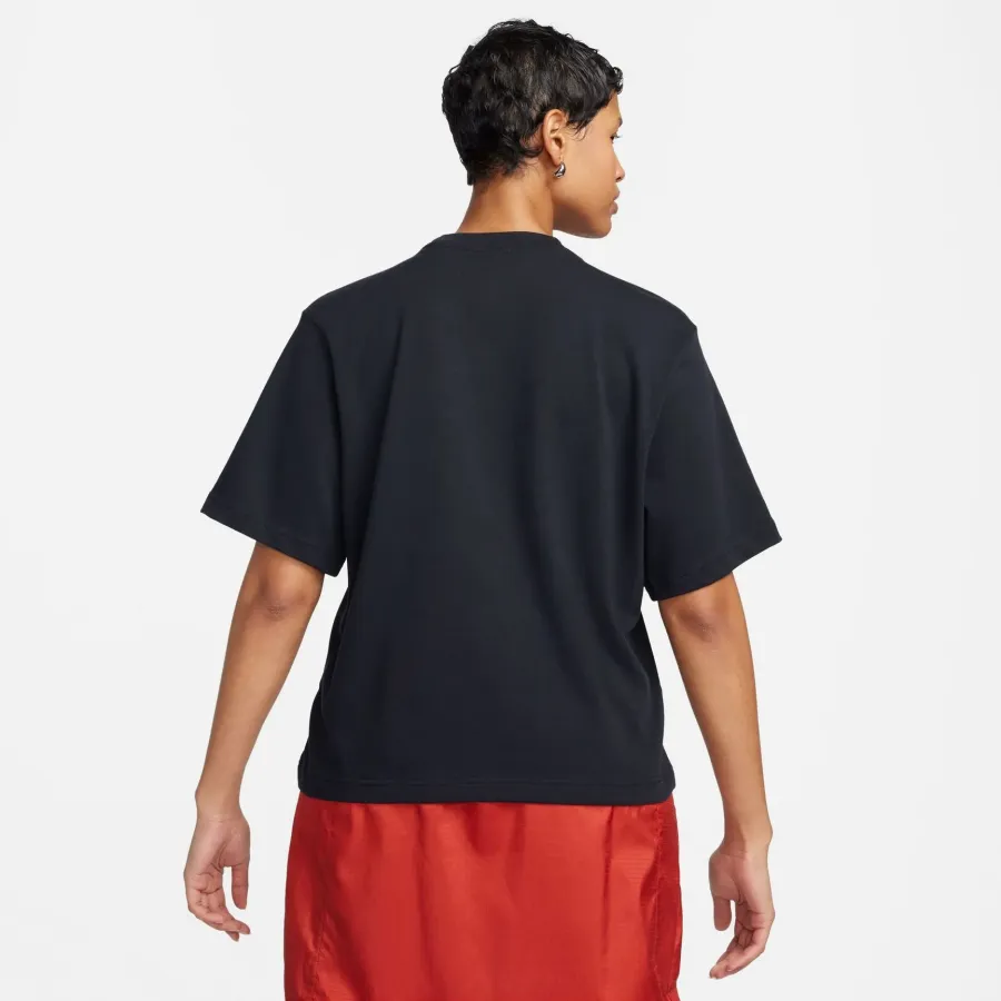Футболка Nike Sportswear Boxy Valentine's Day FQ8870-010