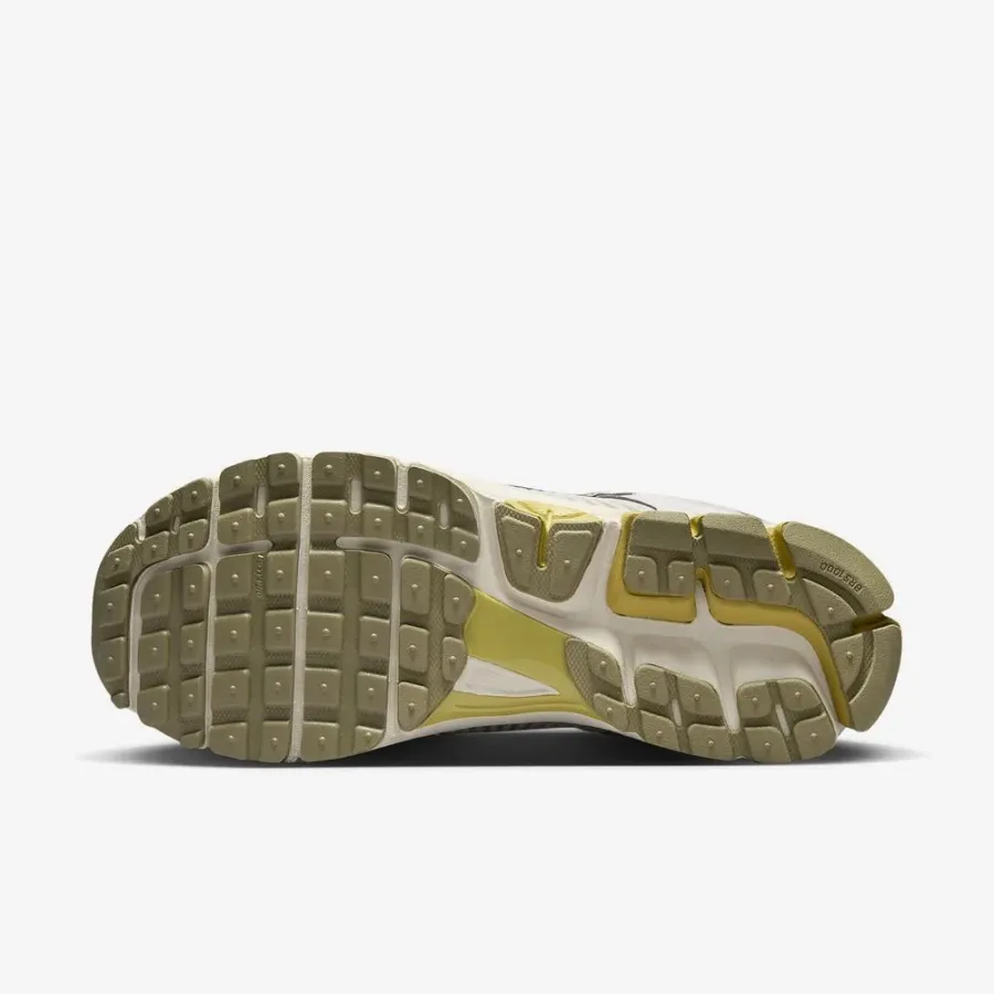 Кросівки Nike Zoom Vomero 5 SP FV0397-001