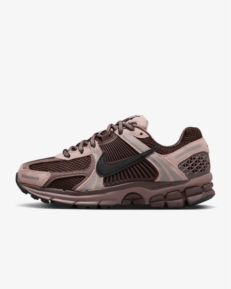 Кросівки Nike Vomero 5 FV1166-200