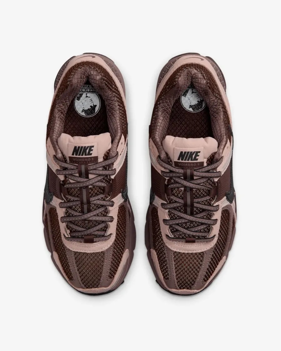 Кросівки Nike Vomero 5 FV1166-200
