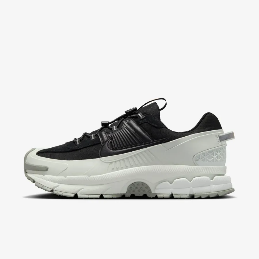 Кросівки Nike Air Zoom Vomero Roam Winterized FV2295-001