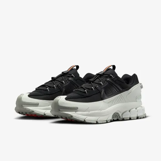 Кросівки Nike Air Zoom Vomero Roam Winterized FV2295-001