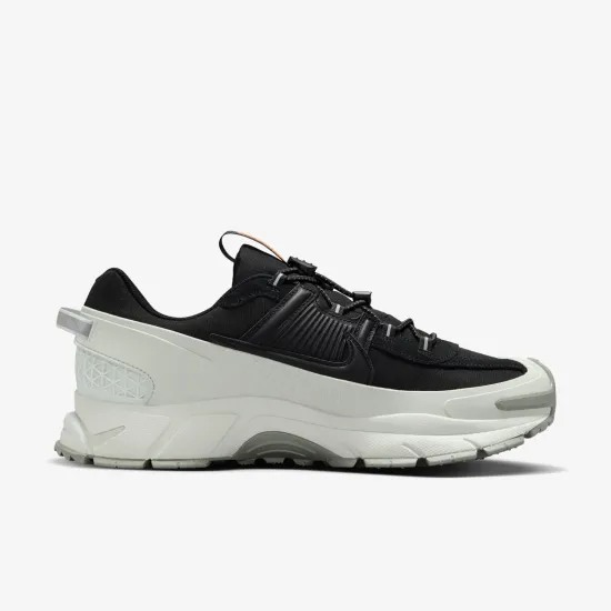 Кросівки Nike Air Zoom Vomero Roam Winterized FV2295-001