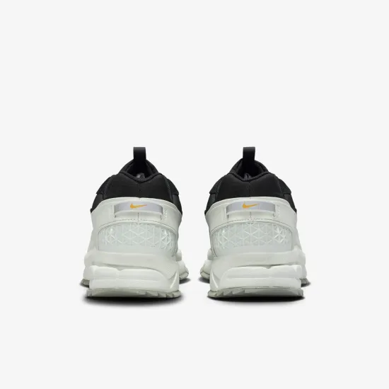Кросівки Nike Air Zoom Vomero Roam Winterized FV2295-001