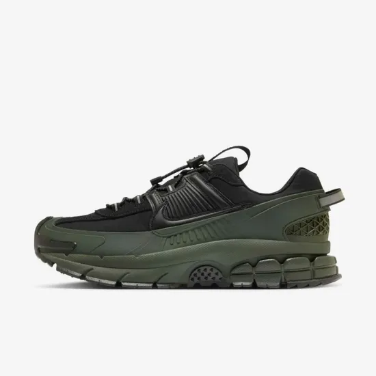 Кросівки Nike Air Zoom Vomero Roam Winterized FV2295-300