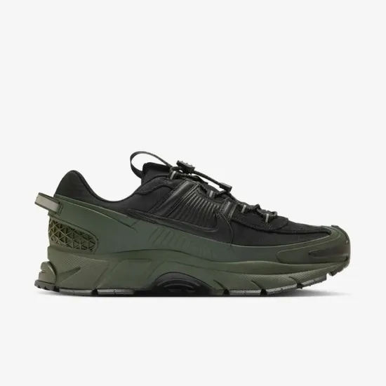 Кросівки Nike Air Zoom Vomero Roam Winterized FV2295-300