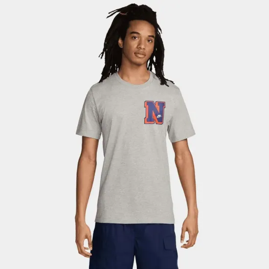 Футболка Nike Sportswear Club Seasonal Label FV3772-063
