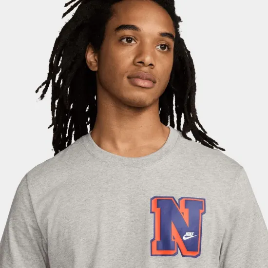 Футболка Nike Sportswear Club Seasonal Label FV3772-063