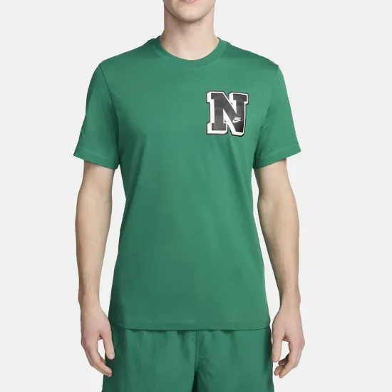 Футболка Nike Sportswear Club Seasonal Label FV3772-365