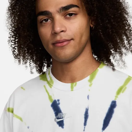 Футболка Nike Sportswear Tee M90 Seasonal Premium Essential FV3780-043