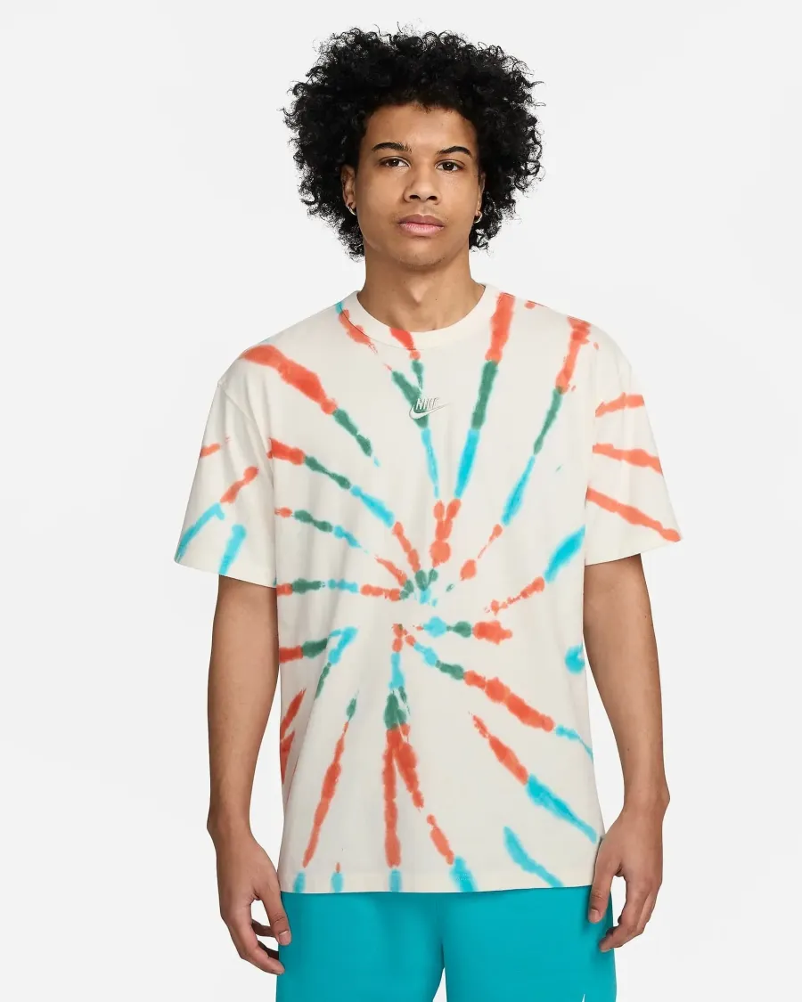 Футболка Nike Sportswear Tee M90 Seasonal Premium Essential FV3780-133