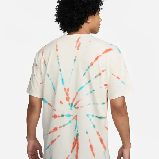 Футболка Nike Sportswear Tee M90 Seasonal Premium Essential FV3780-133