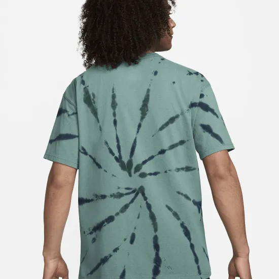 Футболка Nike Sportswear Tee M90 Seasonal Premium Essential FV3780-361
