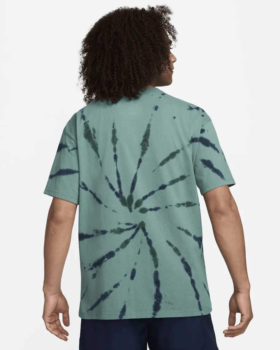 Футболка Nike Sportswear Tee M90 Seasonal Premium Essential FV3780-361