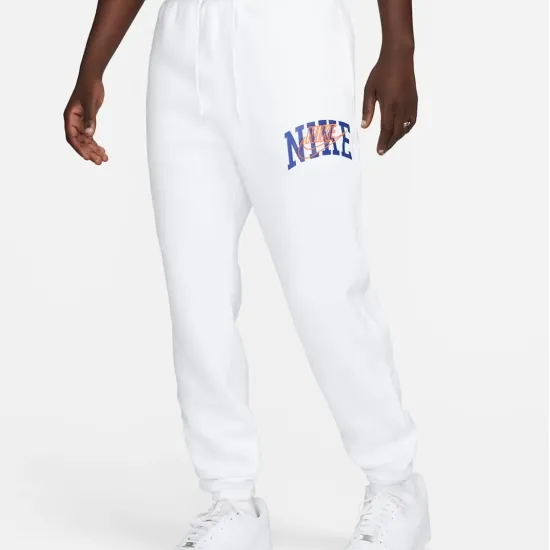 Костюм Nike Club Fleece Pullover Arch Graphic FV4447-100_FV4453-100