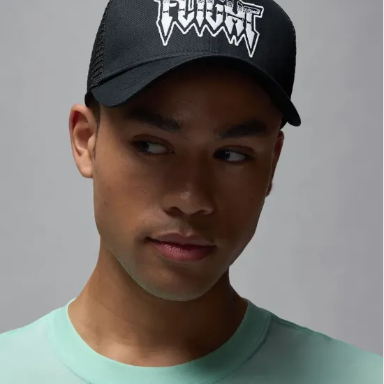 Кепка Nike Air Jordan Trucker FV5303-010