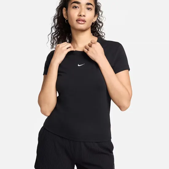 Футболка Nike Sportswear Chill Knit FV5508-010