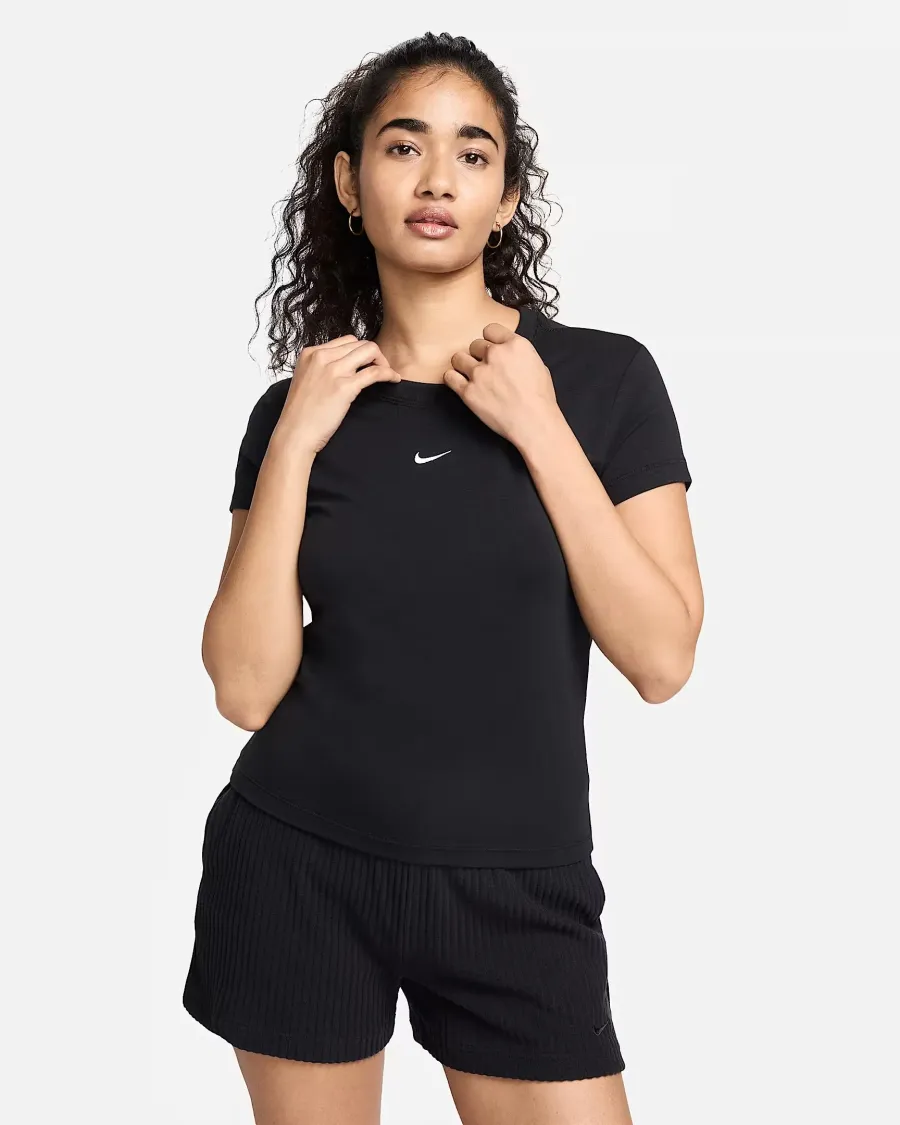 Футболка Nike Sportswear Chill Knit FV5508-010