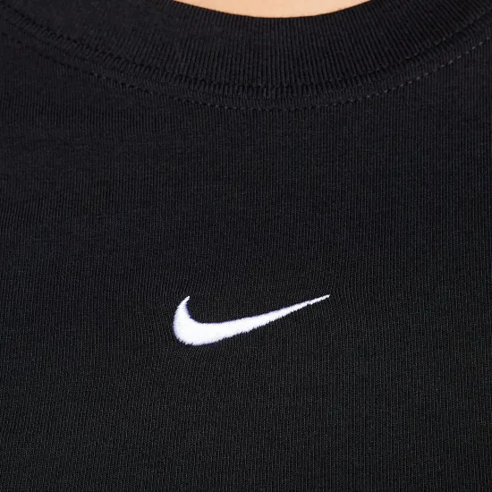 Футболка Nike Sportswear Chill Knit FV5508-010