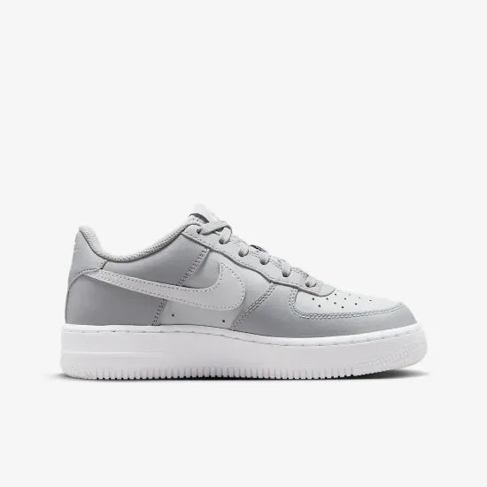Кросівки Nike Air Force 1 FV5948-005