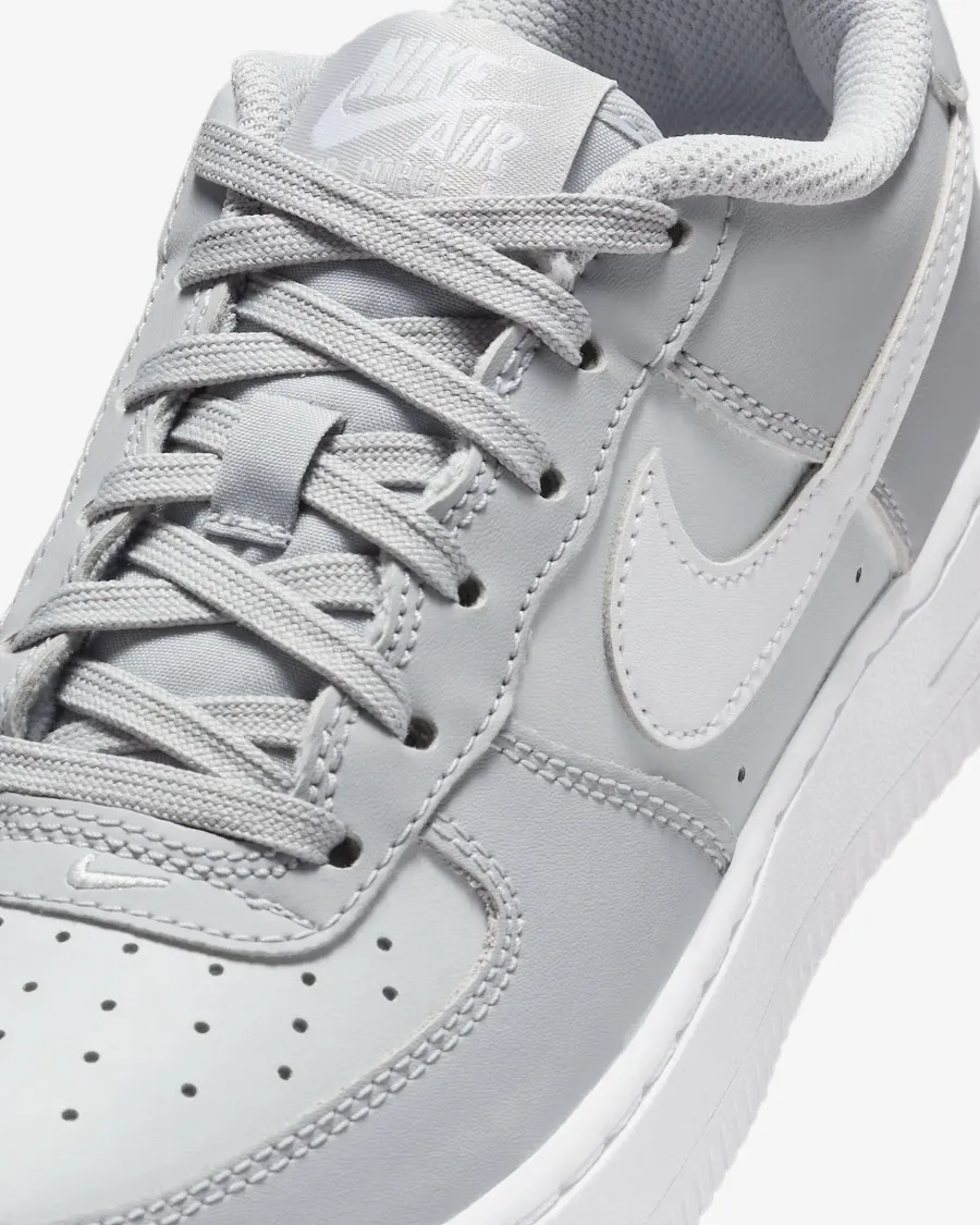 Кросівки Nike Air Force 1 FV5948-005