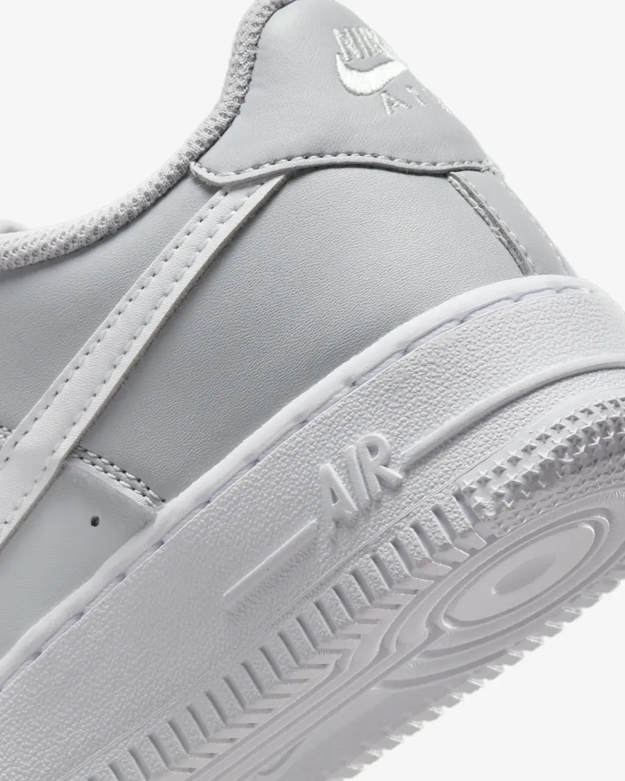 Кросівки Nike Air Force 1 FV5948-005