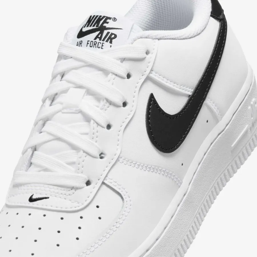 Кросівки Nike Air Force 1 FV5948-101