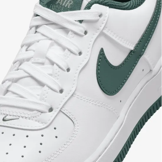 Кросівки Nike Air Force 1 FV5948-110