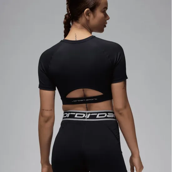 Топ Nike Air Jordan Sport Bodycon Performance FV6927-010