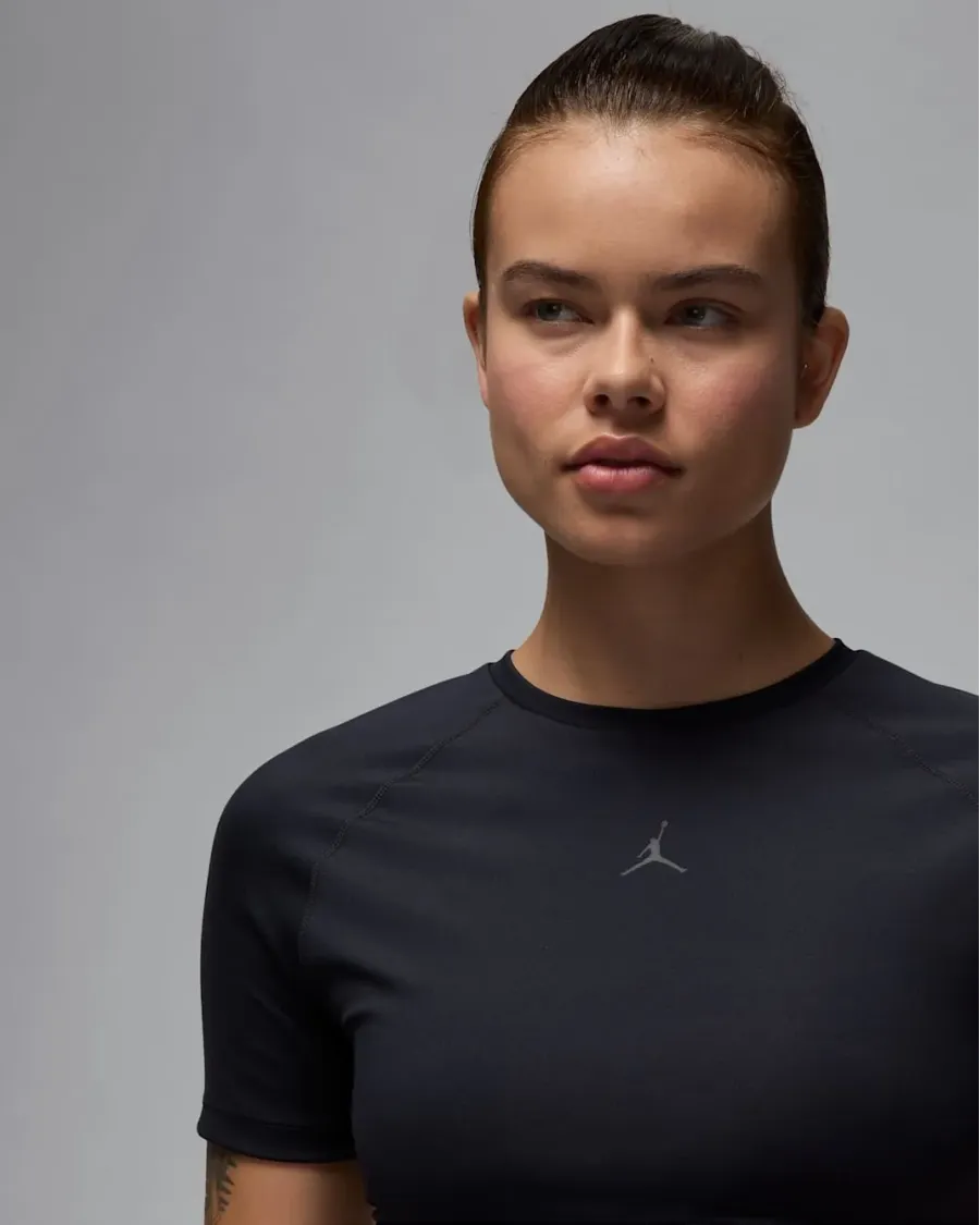 Топ Nike Air Jordan Sport Bodycon Performance FV6927-010